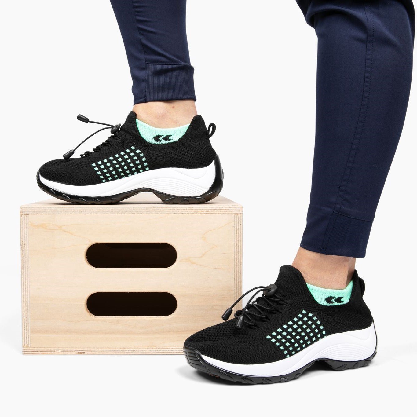 Oshoa™ - StridePro Stretch-Fit Orthopedic Sneakers